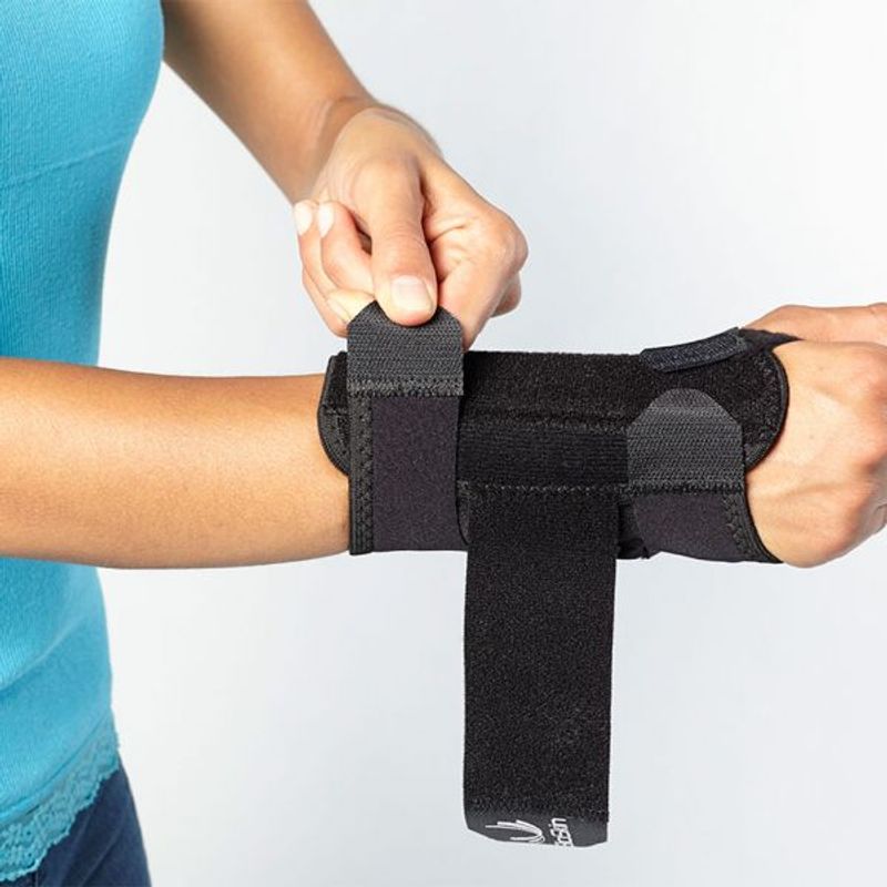 DP2 Cock Up Wrist Brace